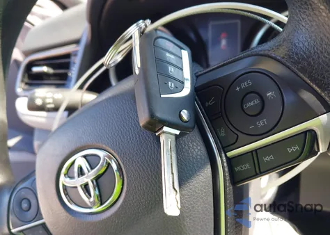 2022 Toyota Camry Le из США, поврежденный, VIN 4T1C11AK8NU697204